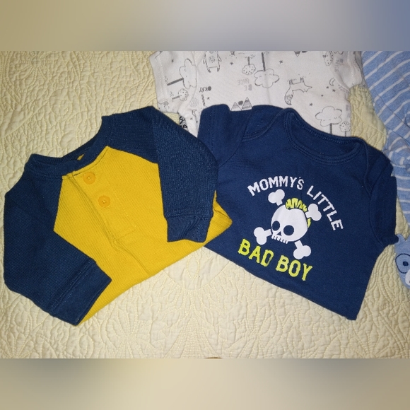 Baby Boy Bundle of clothes! NB, 0-3 mos. Variety of pieces, 24 pcs total. - Picture 8 of 10